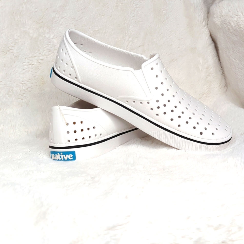 Unisex water shoes